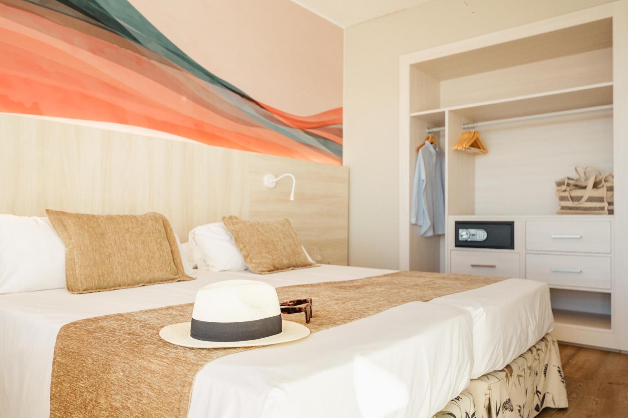 מלון מגאלוף Bahia Principe Sunlight Coral Playa - Adults Only מראה חיצוני תמונה
