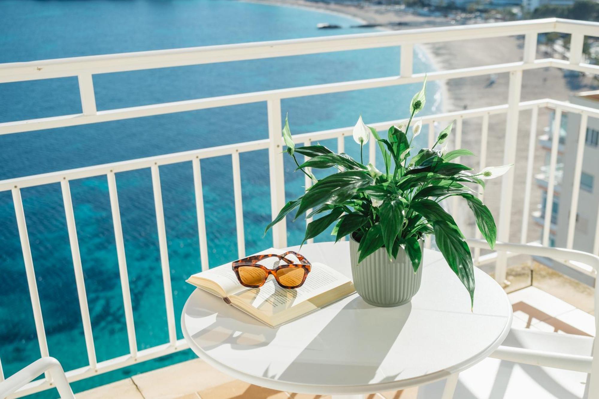 מלון מגאלוף Bahia Principe Sunlight Coral Playa - Adults Only מראה חיצוני תמונה